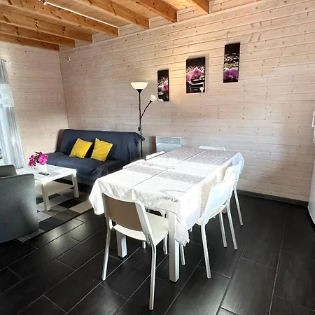 Kalipso Lodge *