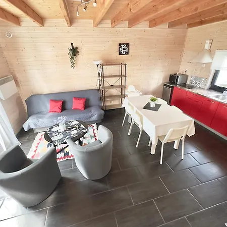 펜션 Kalipso 사르비노보